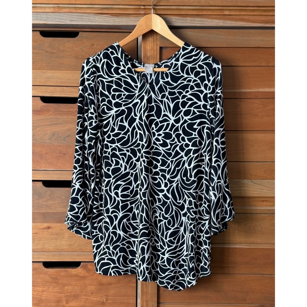 Chico's Traveler's Slinky Knit Top Size 1 Black/White Asymmetrical Hem Bell Slvs